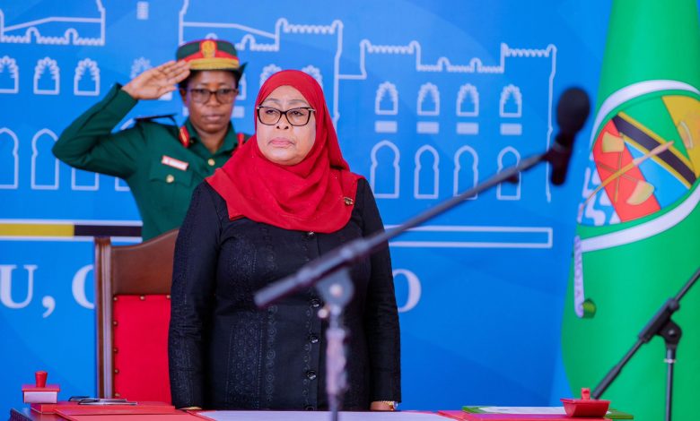 Samia exhorte les juges à maintenir les principes de la justice avec intégrité