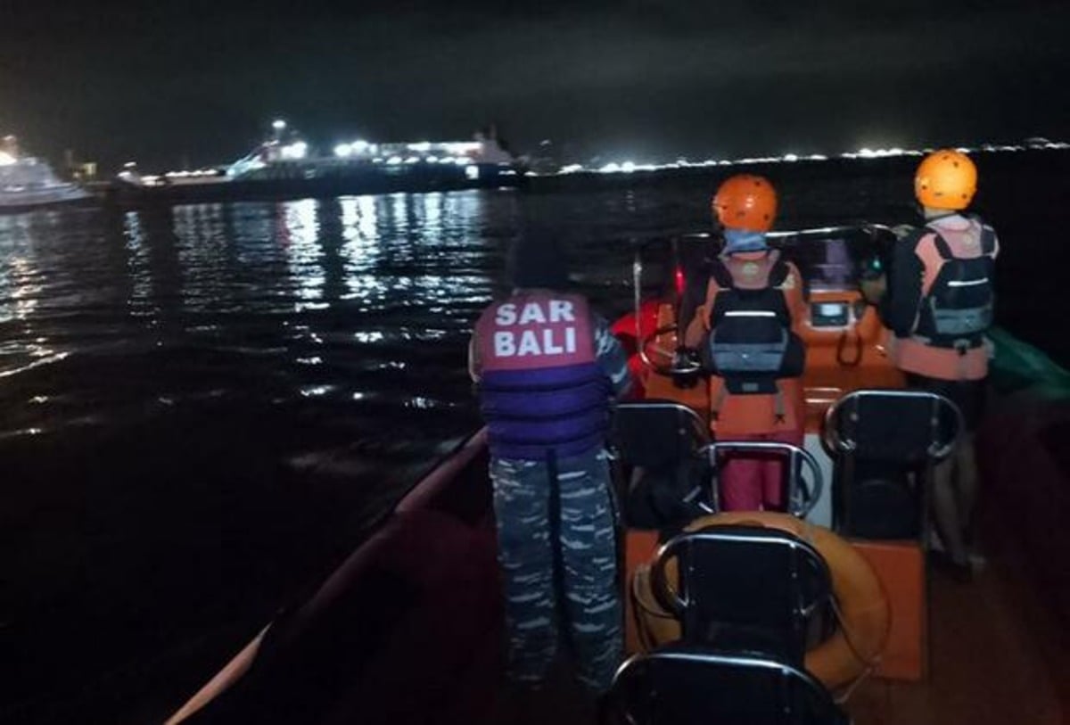 Indonésie: au moins cinq morts, des dizaines manquantes après le ferry, près de Bali