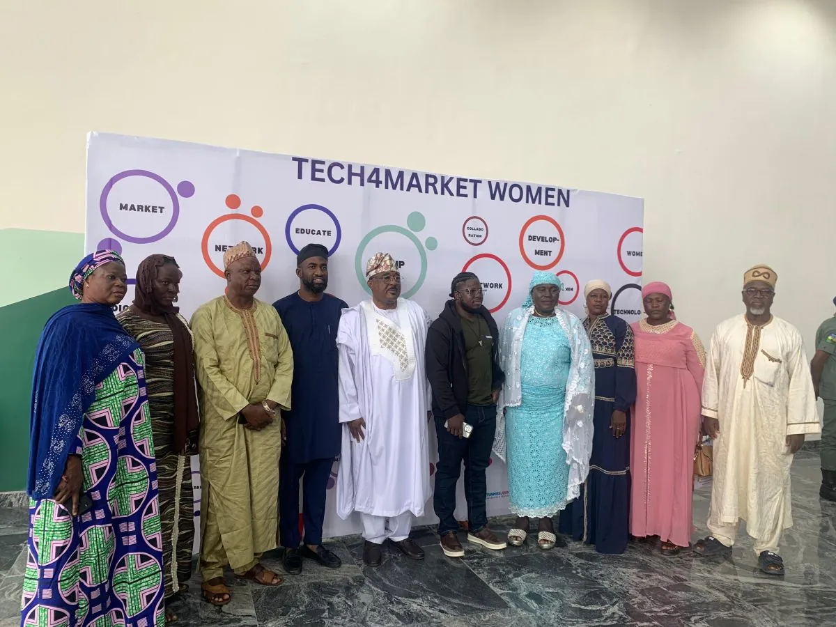 Kwara Govt entraîne le marché des femmes dans la littératie numérique