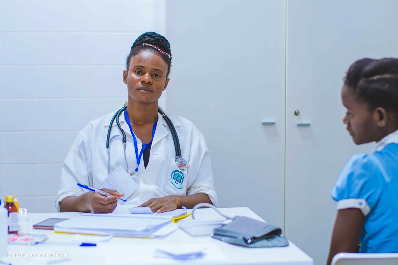L'expert explique l'importance des tests médicaux annuels