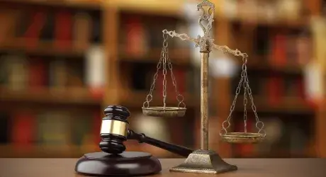 Le système juridique réforme la clé de la prestation de la justice, explique le député PS