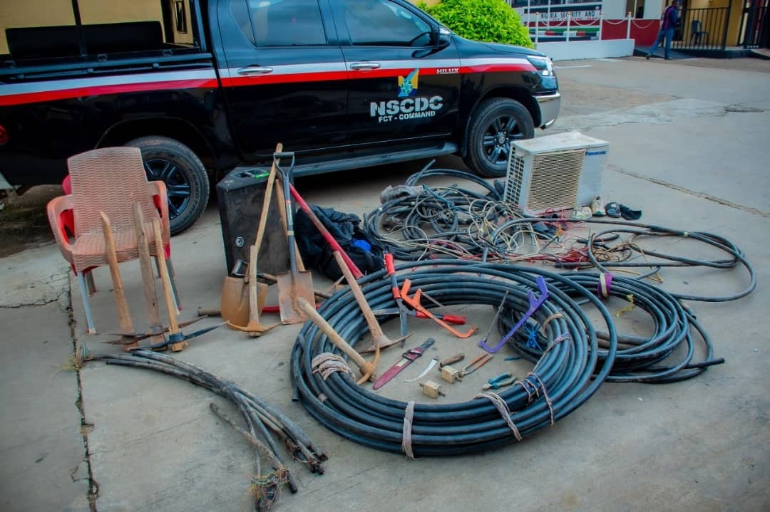 NSCDC NABS 16 SUPPROSSIONS DE VANDALISATION TÉLÉCOM, d'autres infrastructures publiques dans FCT