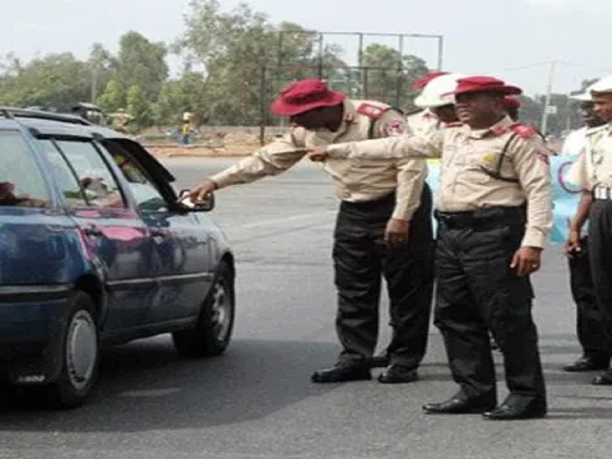 Nous allons commencer à frapper vos licences pour les infractions, FRSC avertit les pilotes