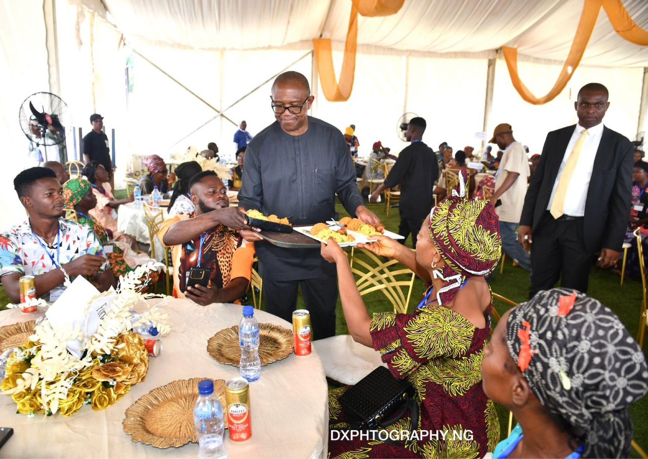 Pourquoi j'ai servi de la nourriture aux invités à l'événement IMO - Peter Obi