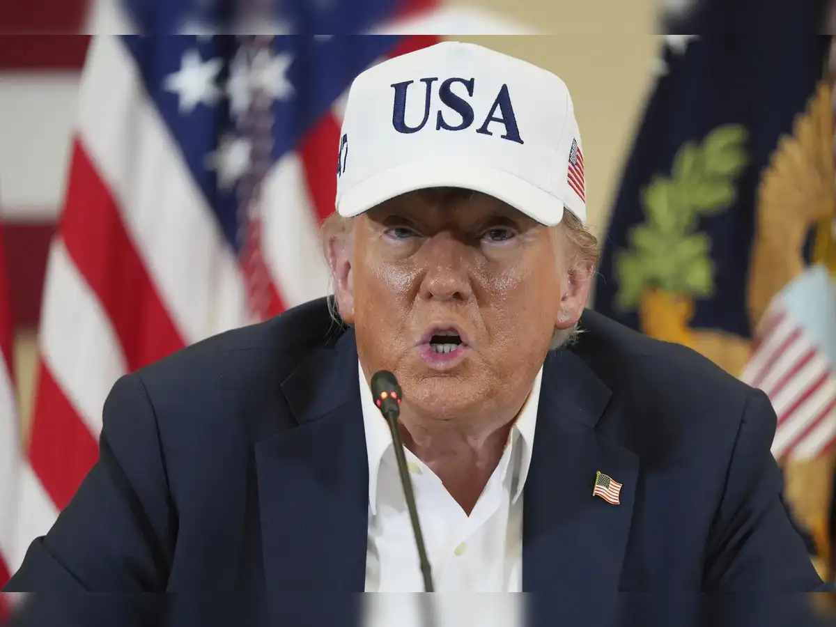 Trump claque de tarif de 30% sur les importations de l'UE, au Mexique,