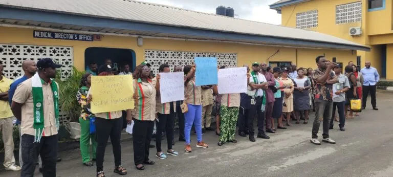 Cross River: Protestation du personnel du personnel de l'hôpital neuro-psychiatrique contre CMD