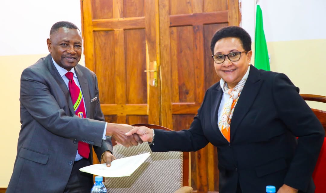 Le ministre inaugure un nouveau conseil de mzinga