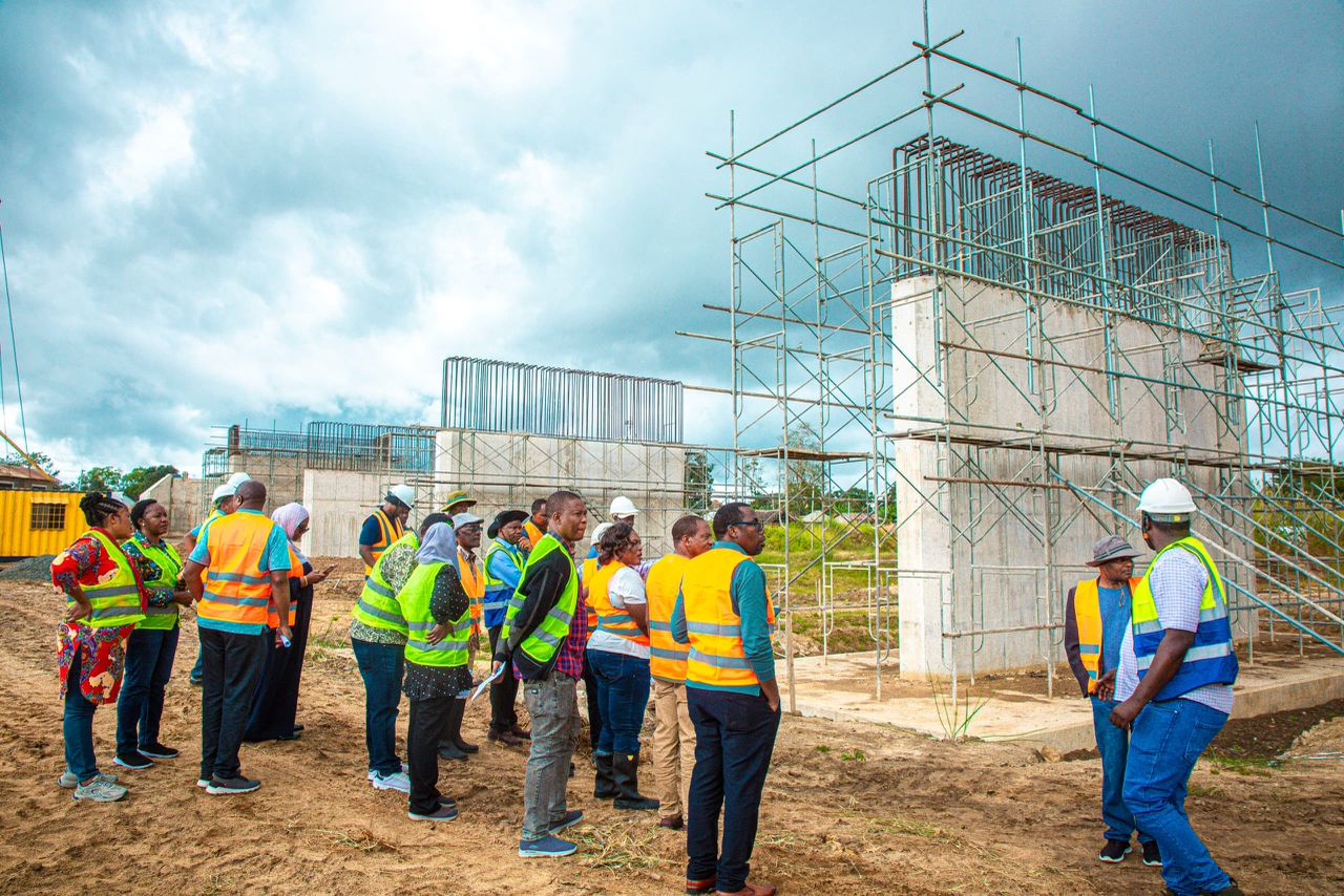 Obstacles à 100m-Muhoro Bridge enlevés alors que la construction touche 48%