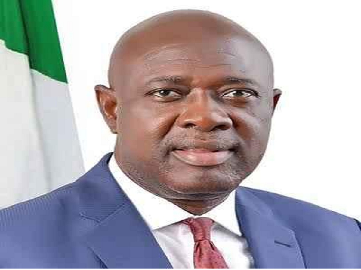 Petroleum ministers key officials endorse new book