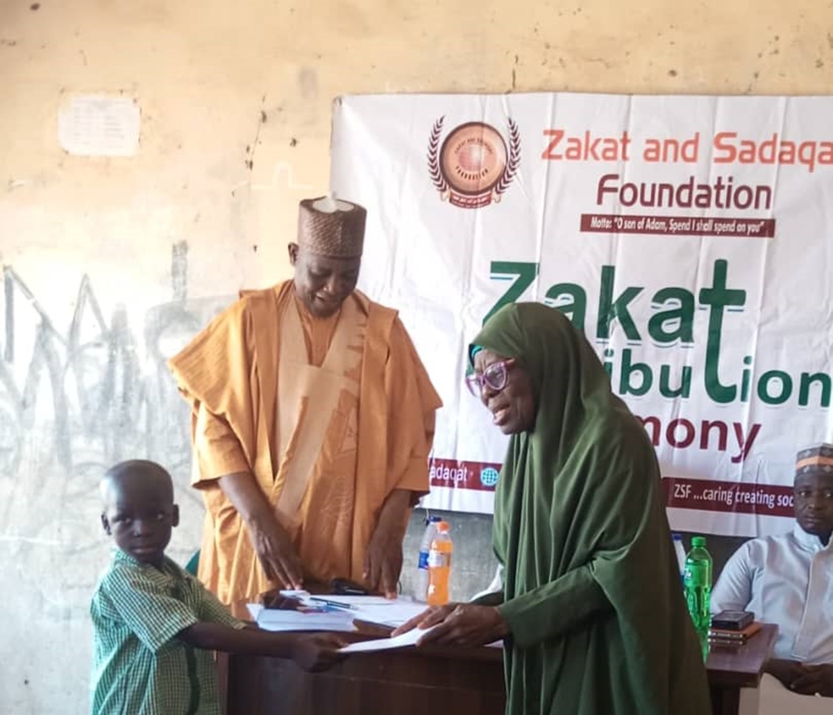 La Fondation Zakat et Sadaqat soulève les orphelins, soutient l'éducation du Coran à Zamfara