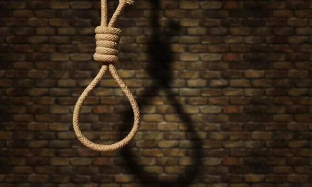 Rope use to commit suicide, Ondo final year student commits suicide