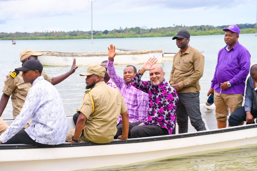 Othman de l'acte promet des emploi, de l'Eau potable pour l'île de Kojani