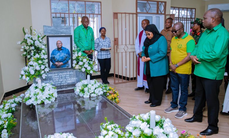 Samia rend hommage à MKAPA dans son rallye de campagne MTWARA