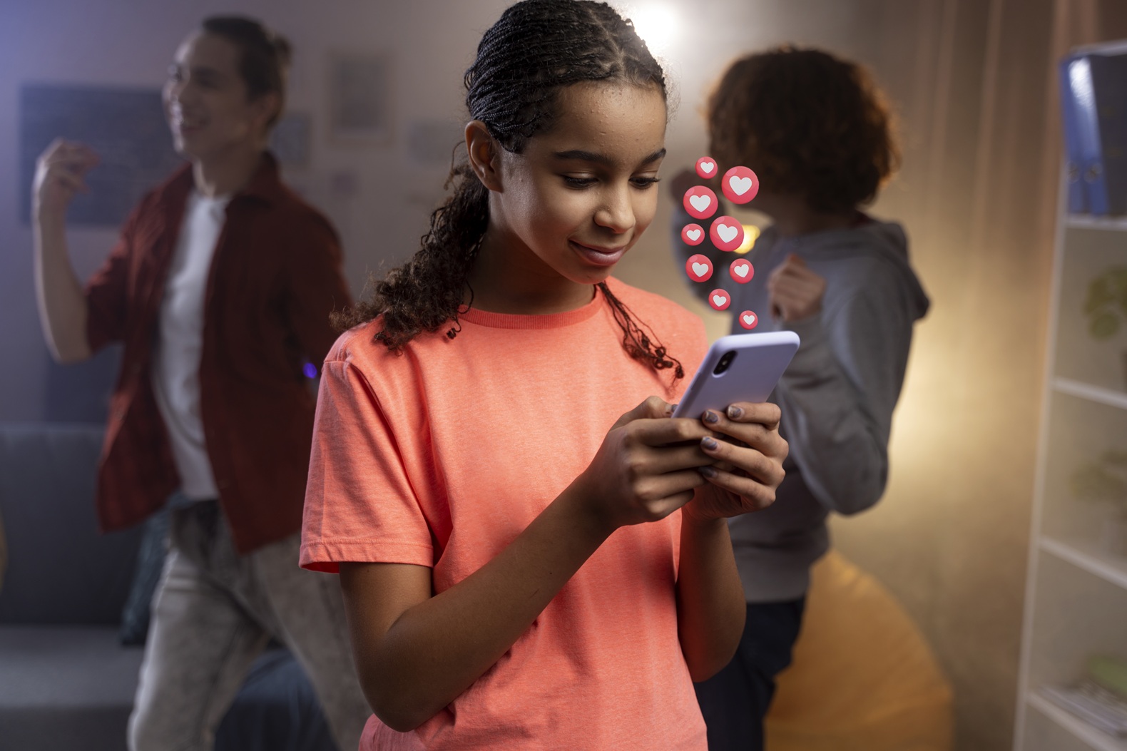 woman-holding-smartphone