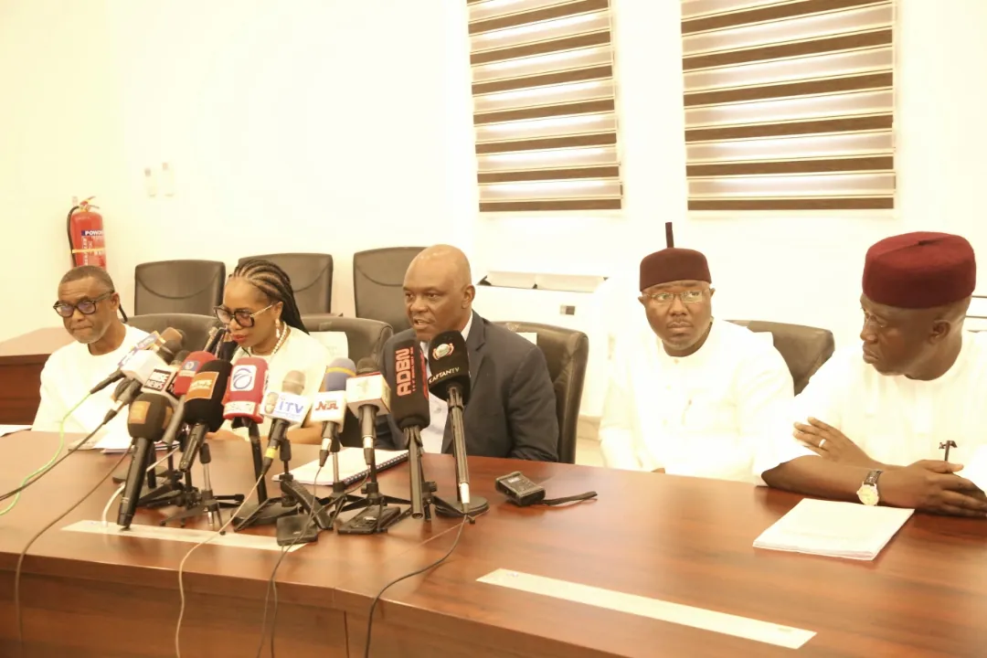 FCT EXCO ratifie l'achat de 12 nouvelles ambulances – Tribune Online