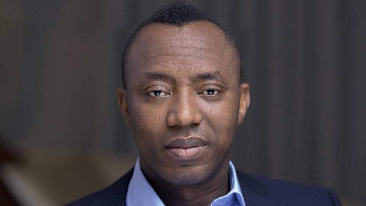 La police arrête Sowore après avoir assisté au procès de Nnamdi Kanu – Tribune Online
