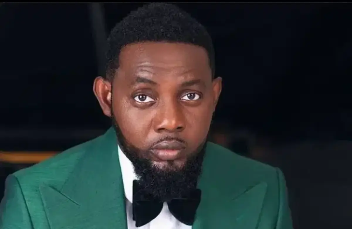 AY Comedian Social media pressure AY comedian inevited for spraying of naira and foreign currency