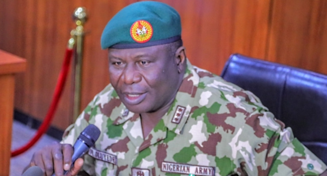 Le chef de l’armée visite la communauté de Kwara – Tribune Online