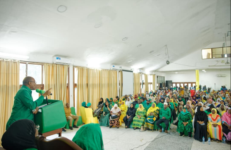 Mwinyi promet son soutien aux entrepreneurs du Z'bar