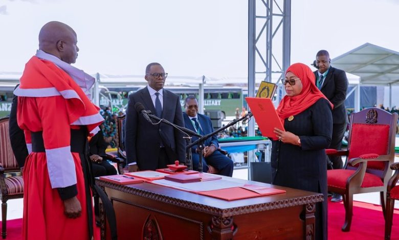 Samia a prêté serment en tant que présidente tanzanienne pour un mandat de 2e année