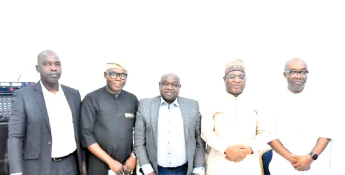 From left, Chairman, Capital Market Correspondents Association of Nigeria (CAMCAN), Friday Ekeoba; MD, GTI Capital, Hassan Kehinde; Emmanuel Etaderhi, Divisional Head, Government Affairs, FMDQ; Chairman, Nigerian Exchange Group, Alh(Dr) Umaru Kwairanga and John Briggs, Head, Lagos Zonal Office, Securities and Exchange Commission (SEC) at the 2025 Annual Conference of CAMCAN in Lagos.