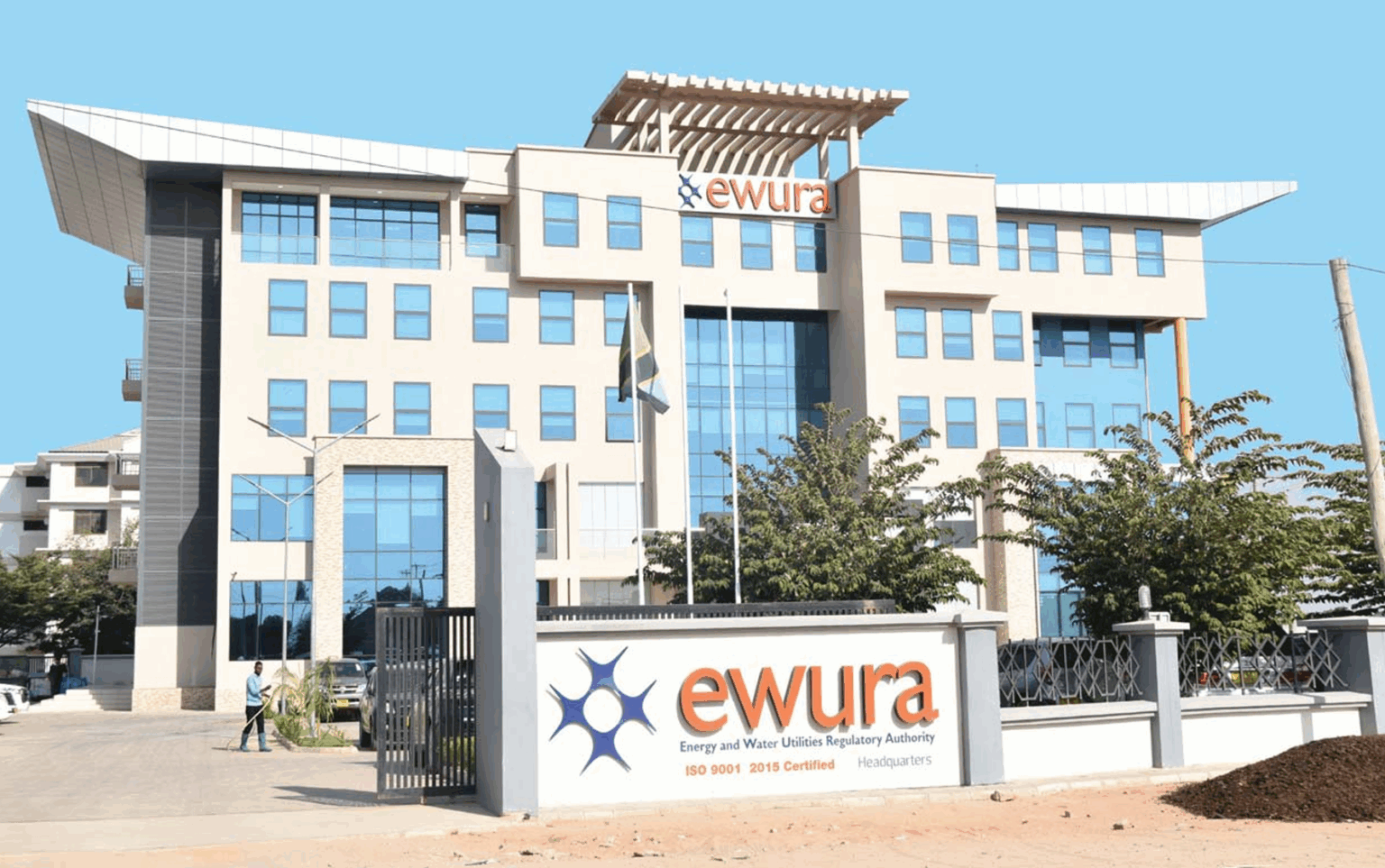 La Water Authority met à niveau son système de service avec EWURA e-Service
