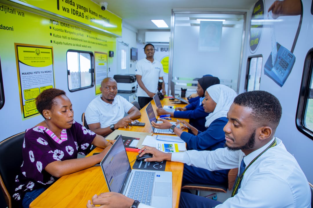 TRA se lance dans les services mobiles pour atteindre tous les contribuables tanzaniens