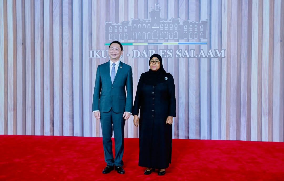 La Tanzanie accepte d'élargir ses liens avec Singapour en matière de développement technologique et économique