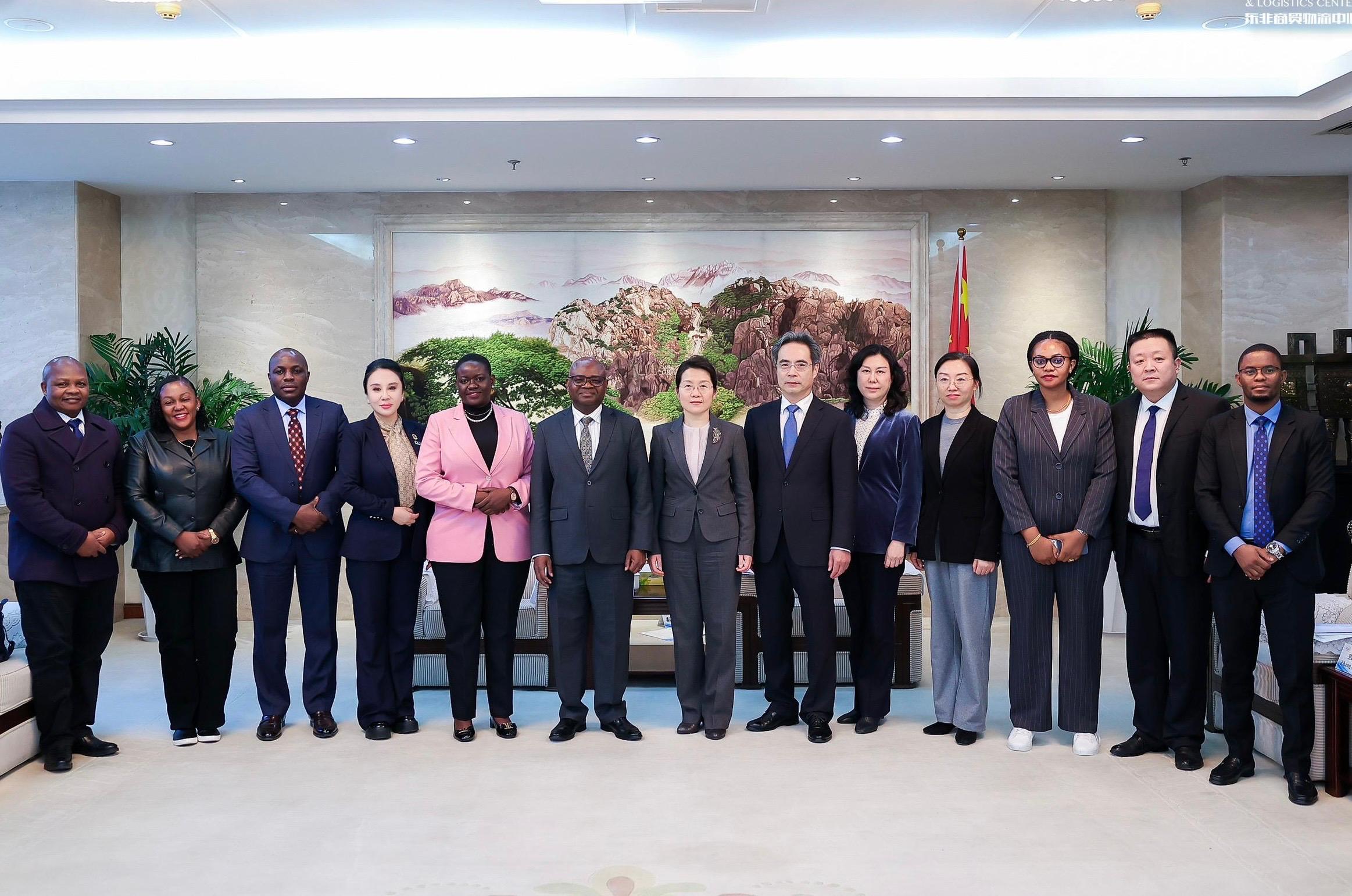 La Tanzanie accepte d'établir des liens avec la Chine dans quatre domaines stratégiques