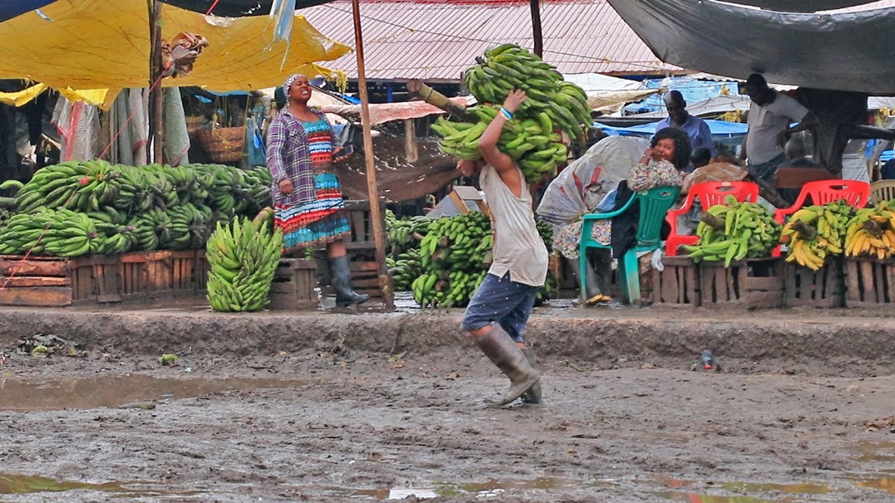 La Tanzanie s'engage à restaurer les étals commerciaux du marché de Mabibo