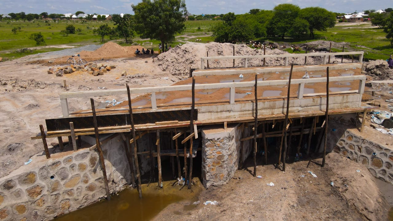 Soulagement pour les habitants de Shinyanga alors que le pont Gagi, sujet aux inondations, est presque terminé
