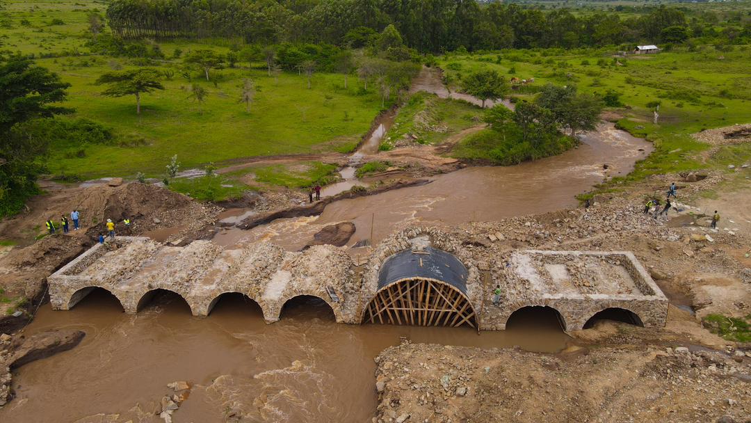 Un pont en pierre de 41 m stimule le secteur minier dans la région de Mara