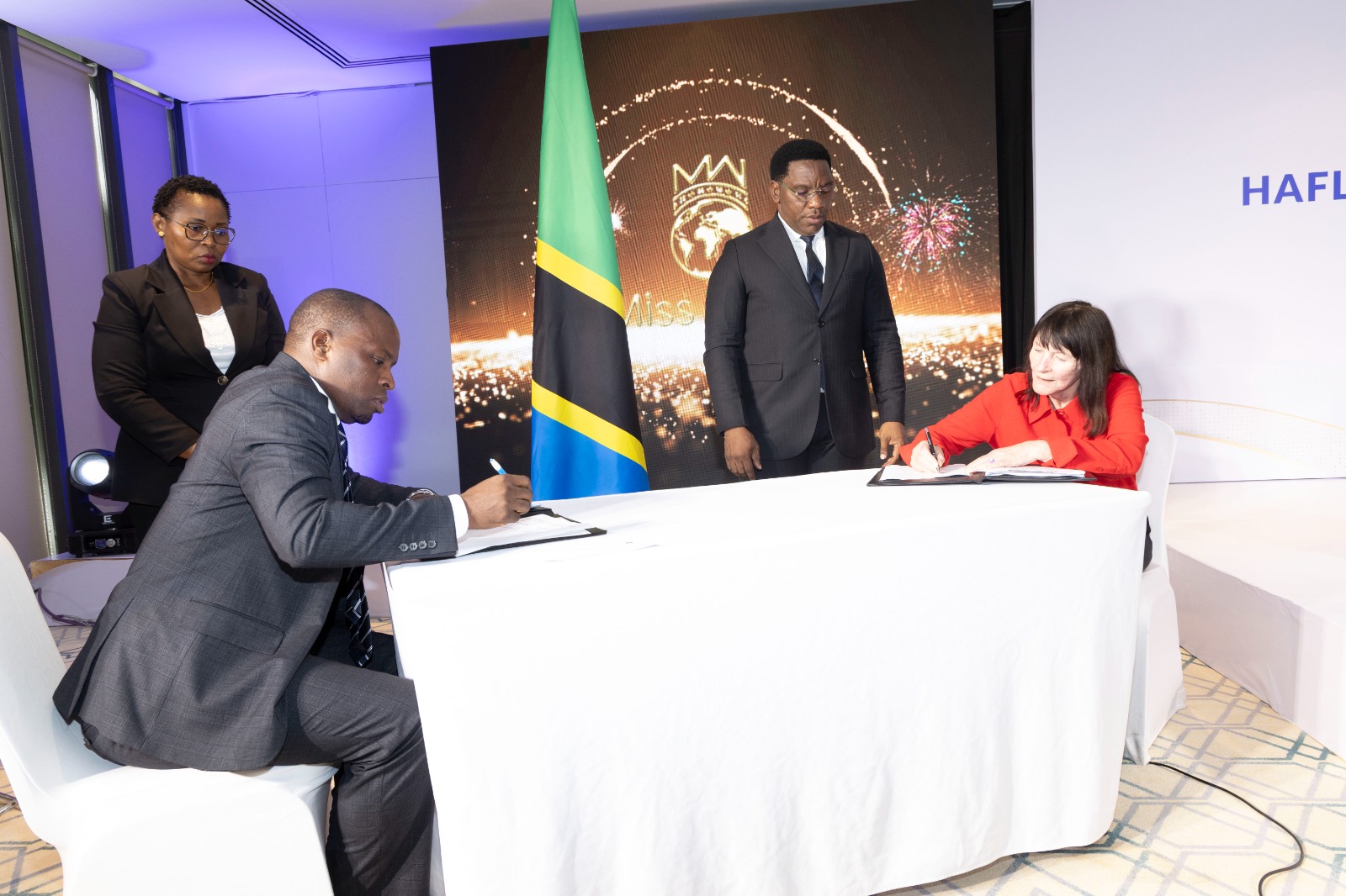 La Tanzanie signe un accord pour accueillir la 74e édition du concours Miss Monde