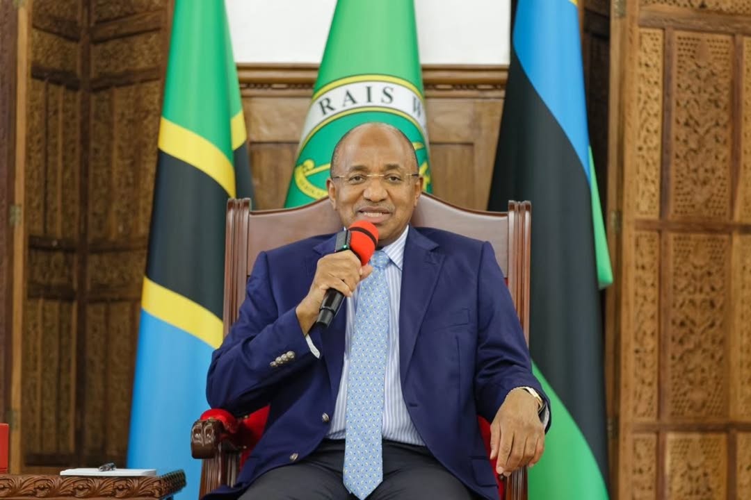 Le Dr Mwinyi appelle les entreprises de construction à adopter des solutions d'énergie propre