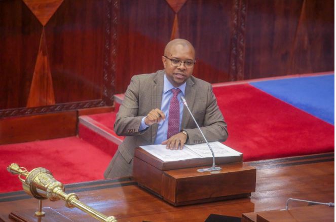 Le gouvernement dévoile un plan de 45 000 emplois