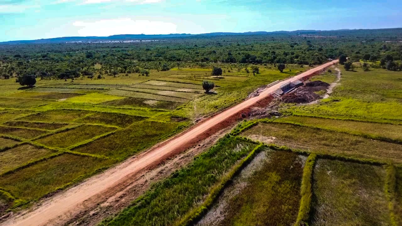 La Tanzanie obtient 65 millions de dollars de la Banque mondiale pour financer les routes endommagées par les pluies d'El Niño
