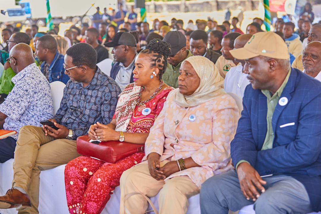 La Tanzanie va fournir 11 000 ruches et former 3 000 apiculteurs dans le but d'augmenter la production de miel