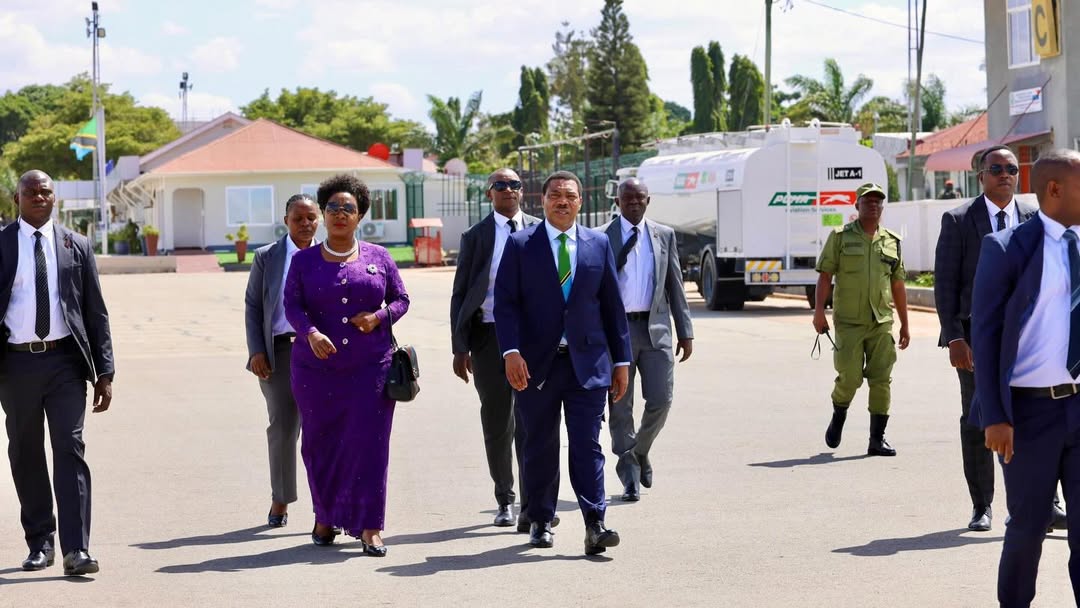 Le Premier ministre en route pour Brazzaville pour le Conseil des gouverneurs de la BAD