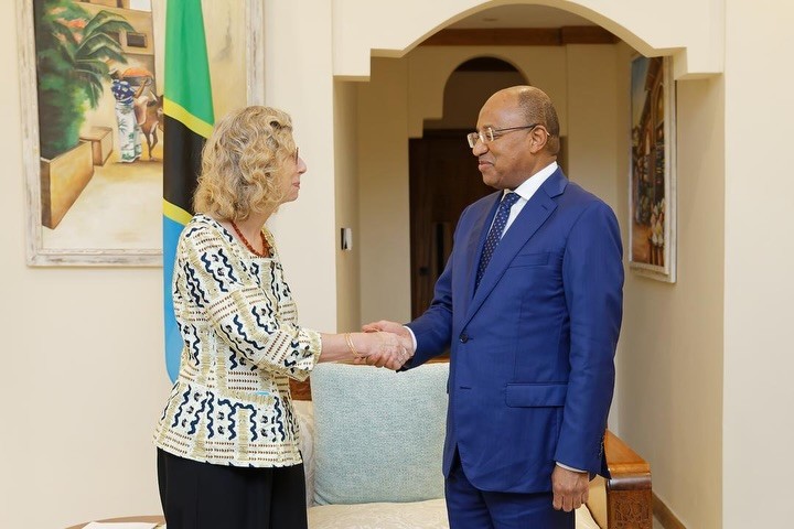 Dr Mwinyi et le PNUE conviennent d'approfondir la coopération en matière de conservation de l'environnement pour le développement durable