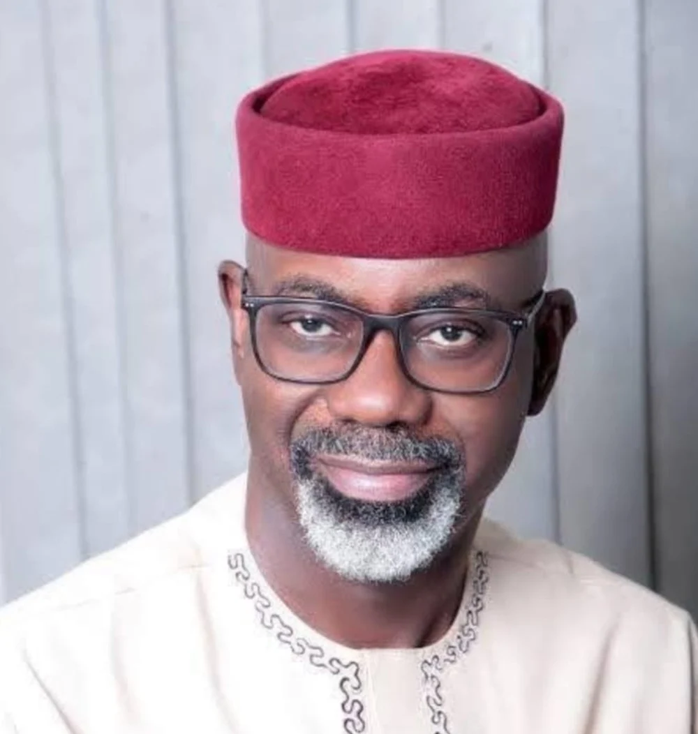 Imoke accuse les étudiants nigérians de leur caractère, de leurs connaissances et de leur service altruiste