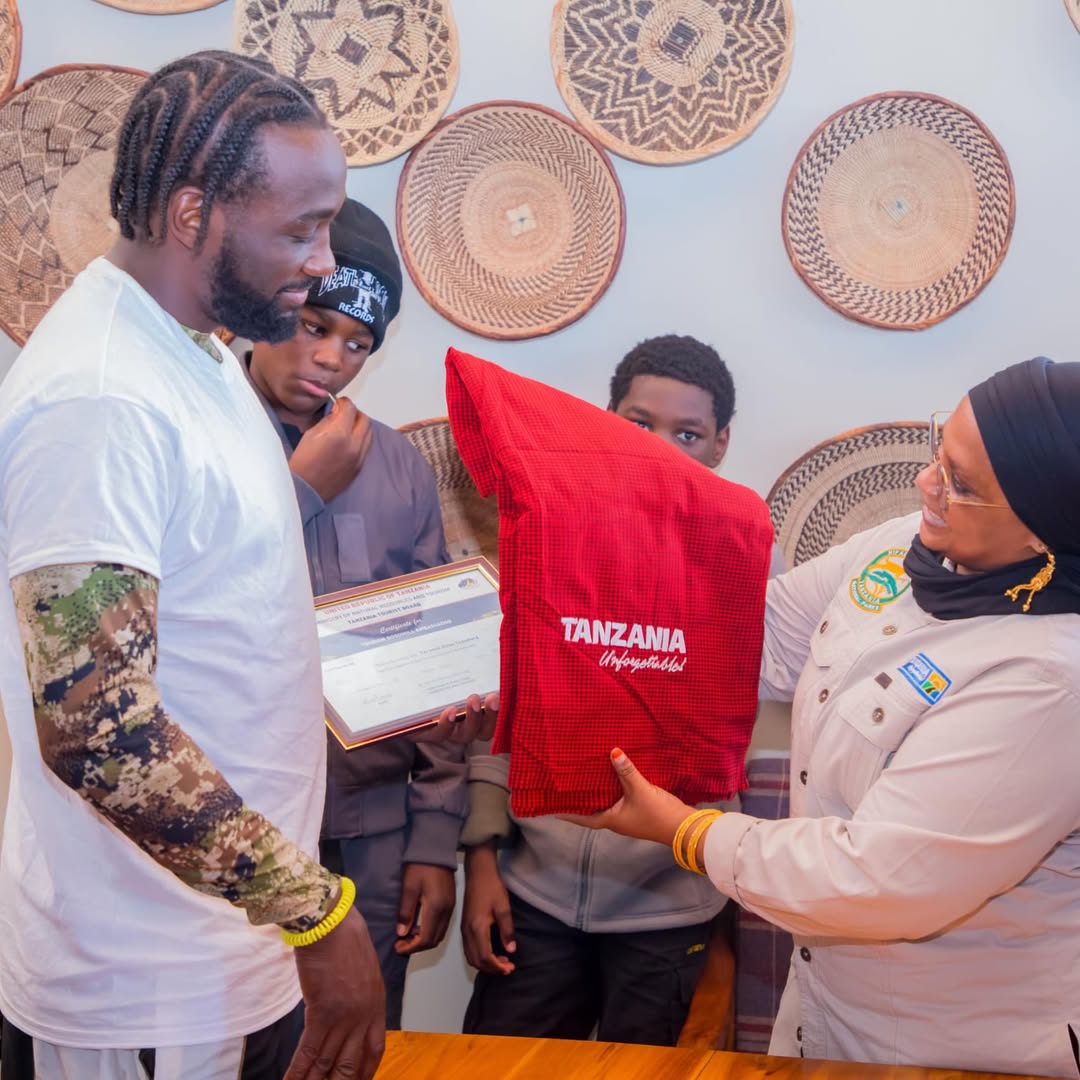 La Tanzanie nomme le boxeur américain « Bud » Crawford pour promouvoir ses riches attractions touristiques