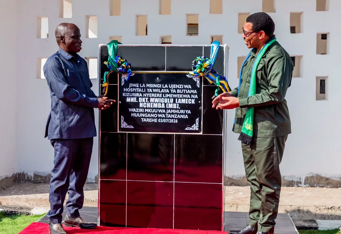Le PM honore la construction de l'hôpital Kizurira Nyerere pour des services de santé de qualité à Butiama