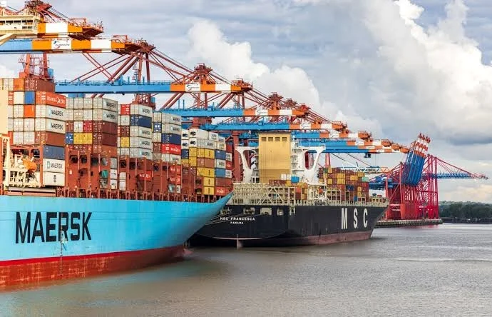 Nigerian shipping companies Shipping companies port operators lose billions minimum wage for shipping workers, Nigerian importes