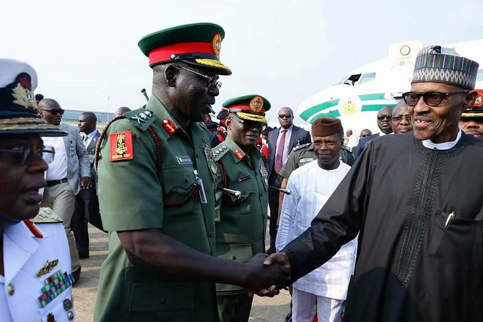 Souvenir : Buhari reste un exemple d'intégrité et de modestie dans la vie et la mort — Buratai