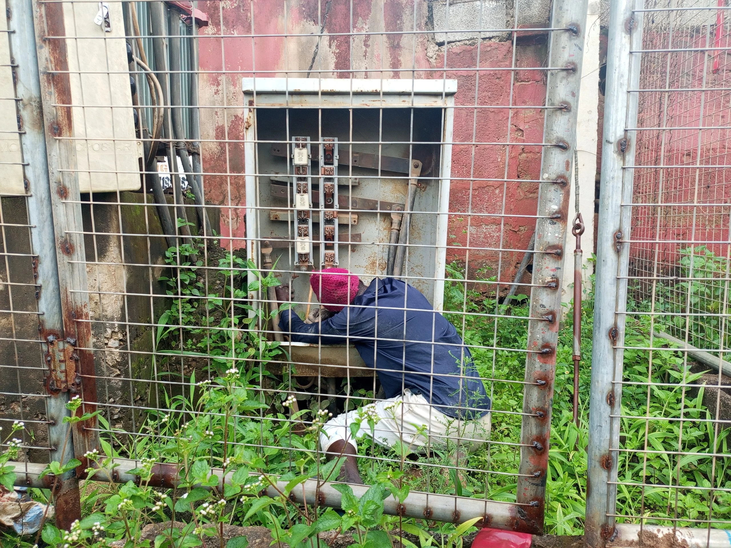 FCT : Un homme électrocuté alors qu'il tentait de voler des câbles de transformateur
