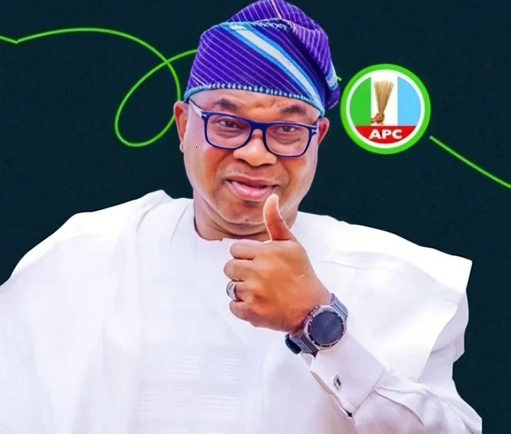 APC candidate campaign in Ile-ife The All Progressives Congress (APC) governorship candidate in Osun State, Bola Oyebamiji