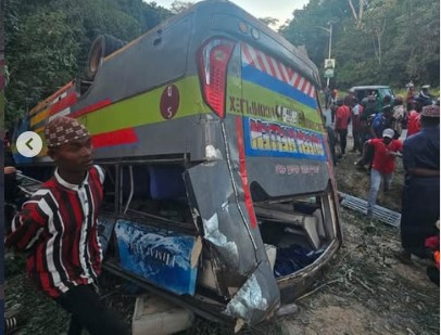Quatre personnes sont mortes et 46 ont été blessées dans un accident de bus sur la route Pugu-Kisarawe
