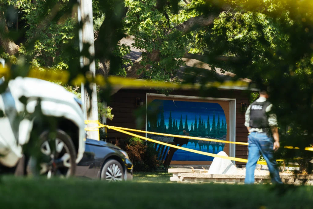 Un homme tue sa femme et sa fille avec un tournevis dans une garderie du Minnesota