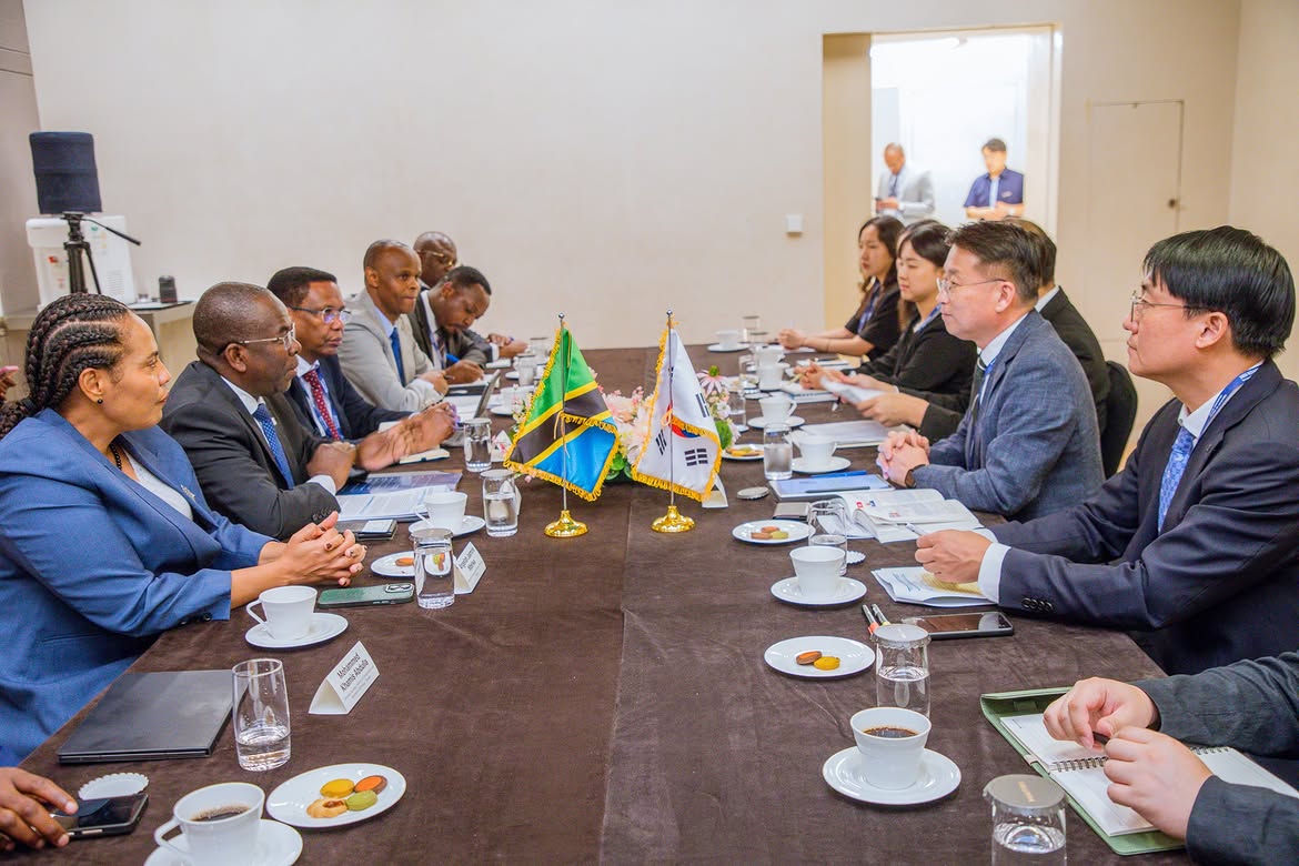 La Tanzanie et la Corée signent un accord de 2,5 milliards de dollars pour financer les infrastructures de transport, la technologie, la culture, l'industrie et les secteurs de la santé