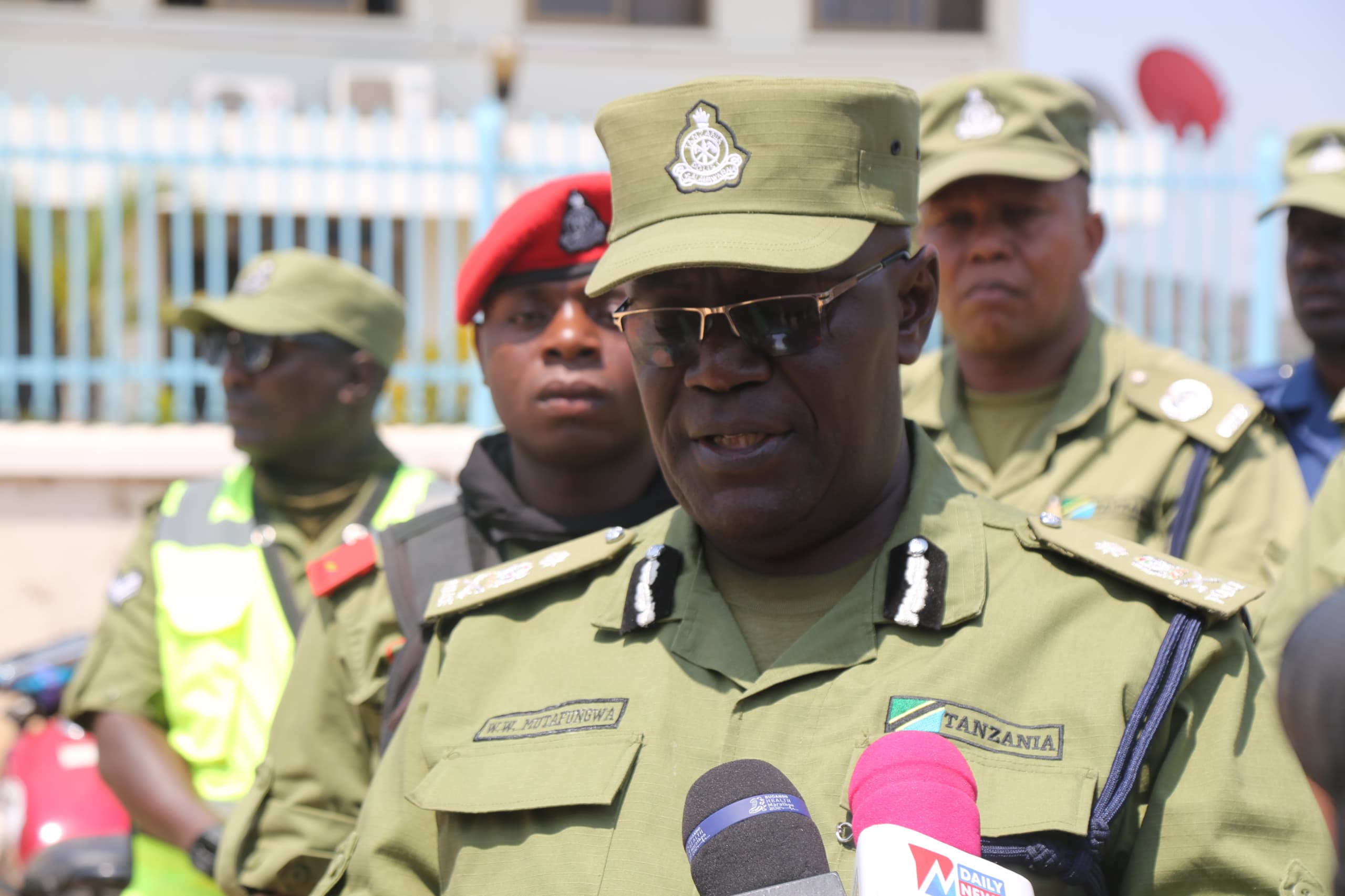 La police saisit 103 motos ; arrêter 30 suspects à Mwanza pour violation des lois sur la sécurité routière